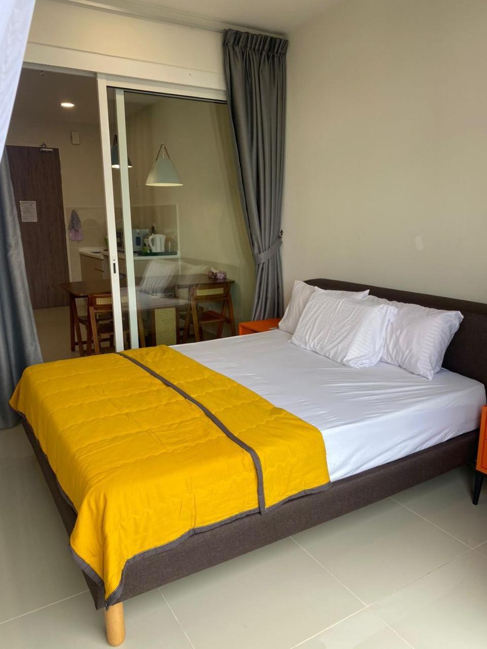 Aparthotel Hs Shore Pasar Besar Dan Kk Plaza Kota Kinabalu