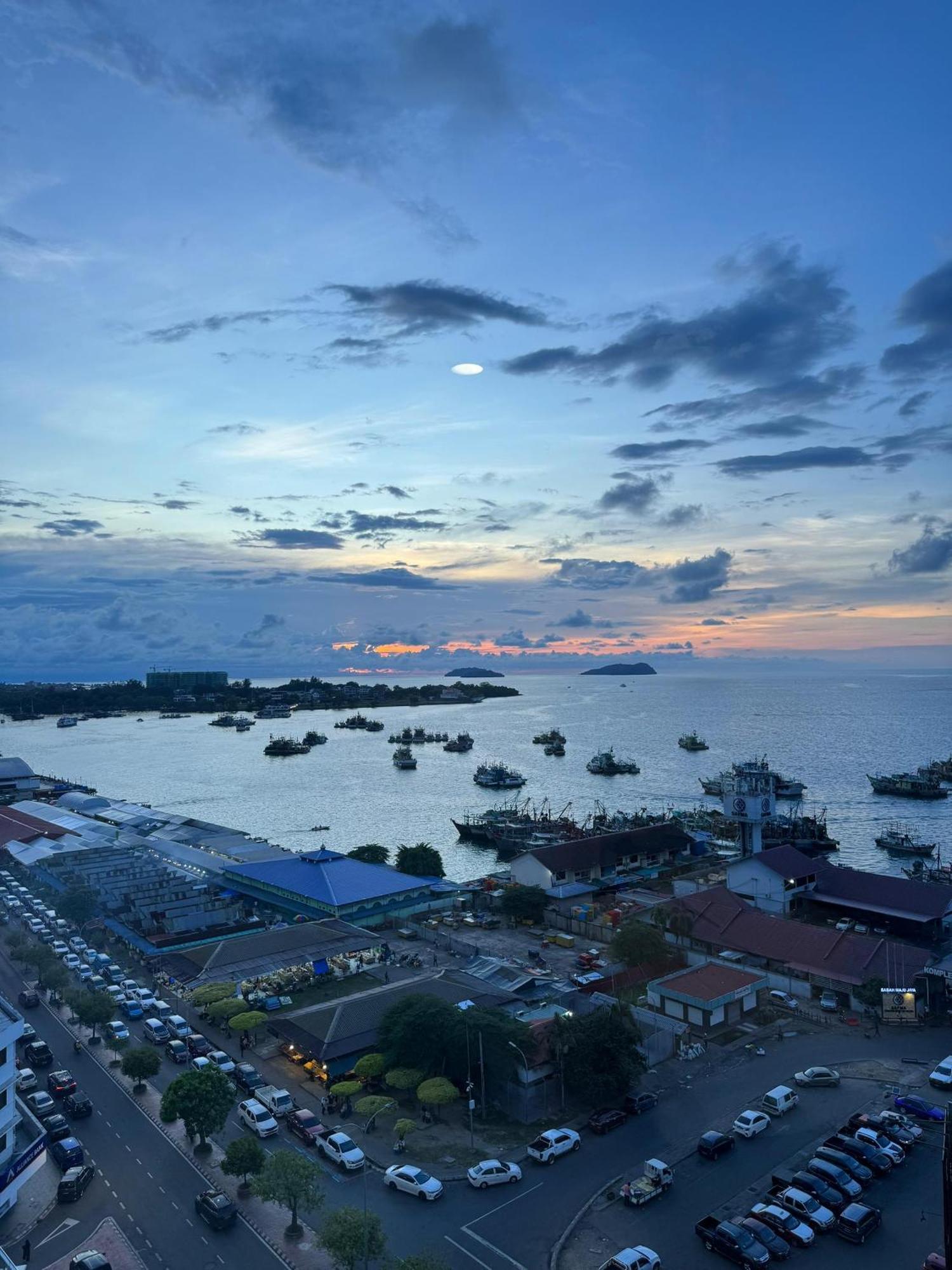 Aparthotel Hs Shore Pasar Besar Dan Kk Plaza