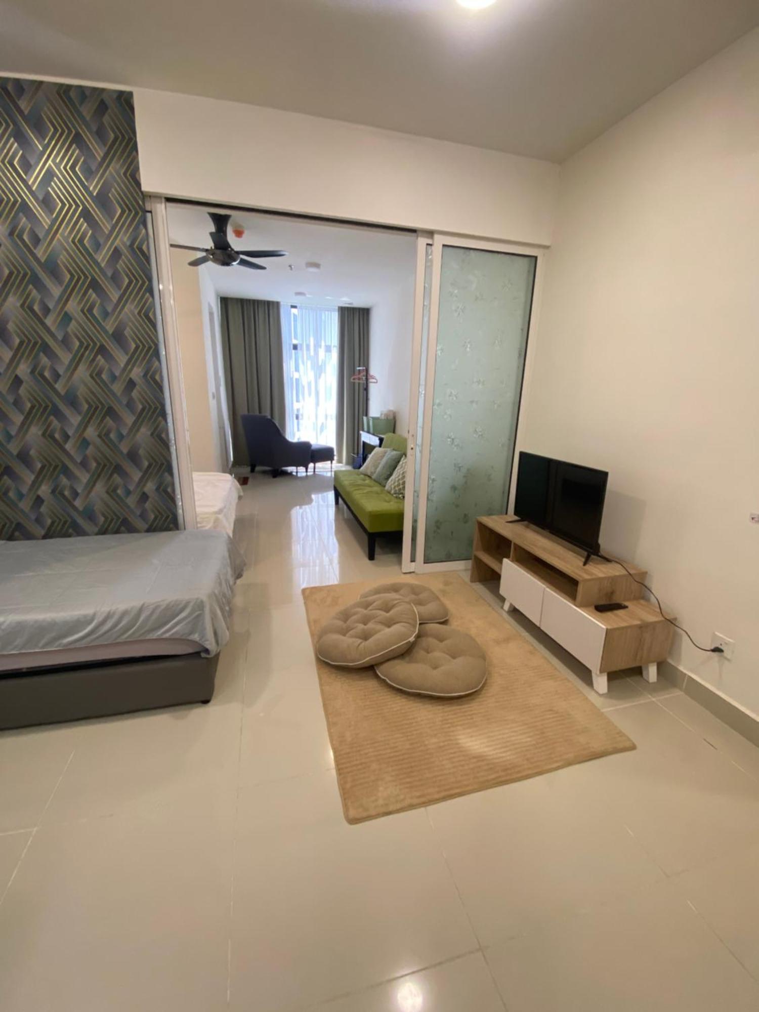 Hs Shore Pasar Besar Dan Kk Plaza Aparthotel